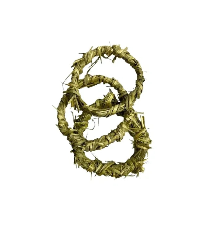 PETZEE 100% Organic Timothy Hay Handcrafted Ring for Small Animals (Pack of 3) Rabbit, Hamsters, Small Animal Toy